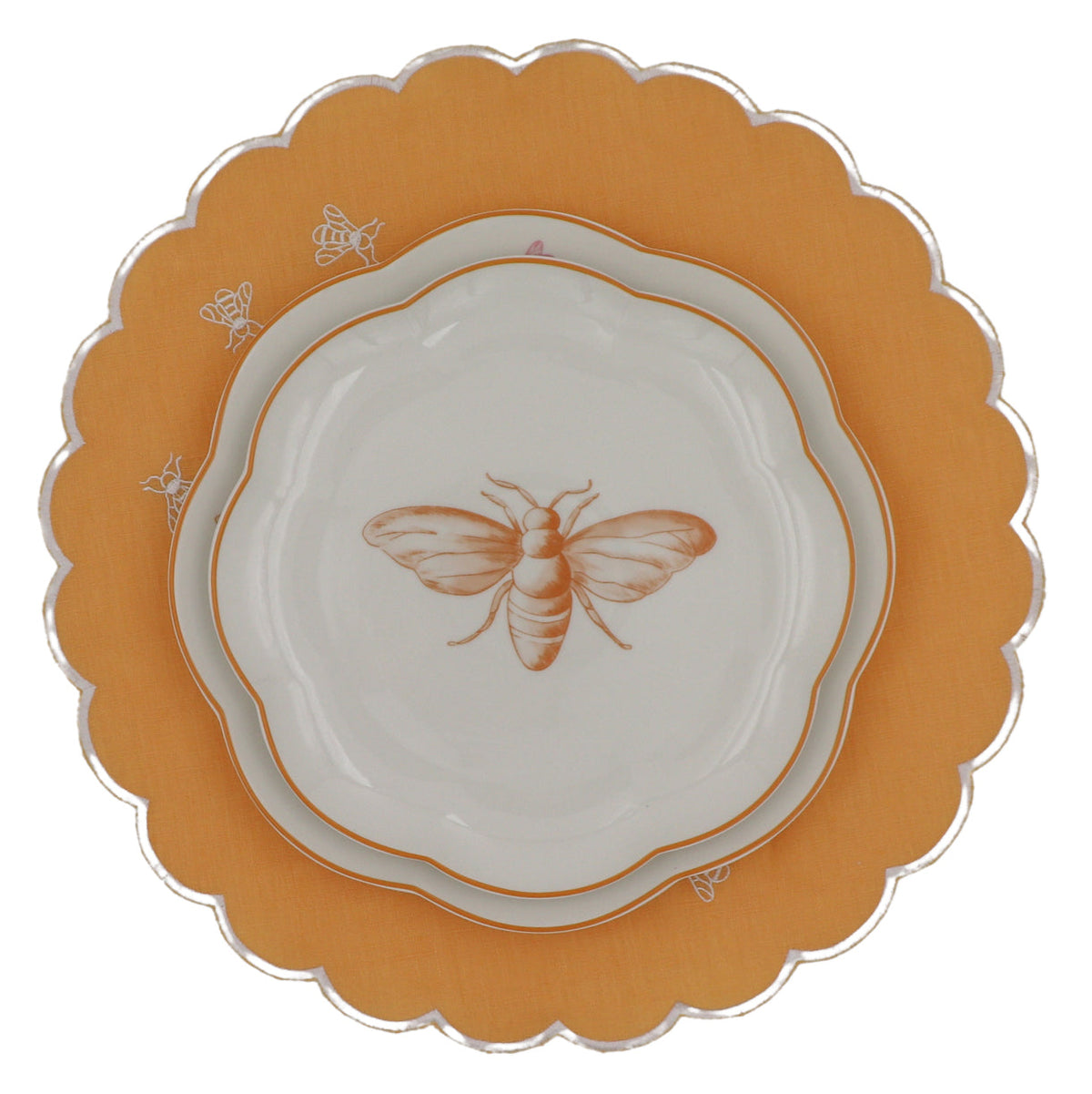 Bumble Homecoming Scalloped Ceramic Starter Plates – Case of 12 (+3 Bonus Plates)