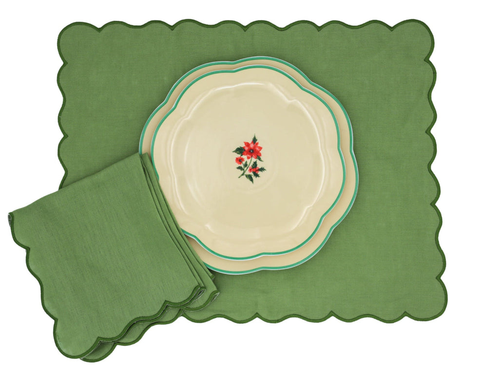 Festive Flora Scalloped Ceramic Dinner Plates – Set of 4 (+1 Bonus Plate)